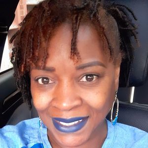 Meet your Posher, Iris